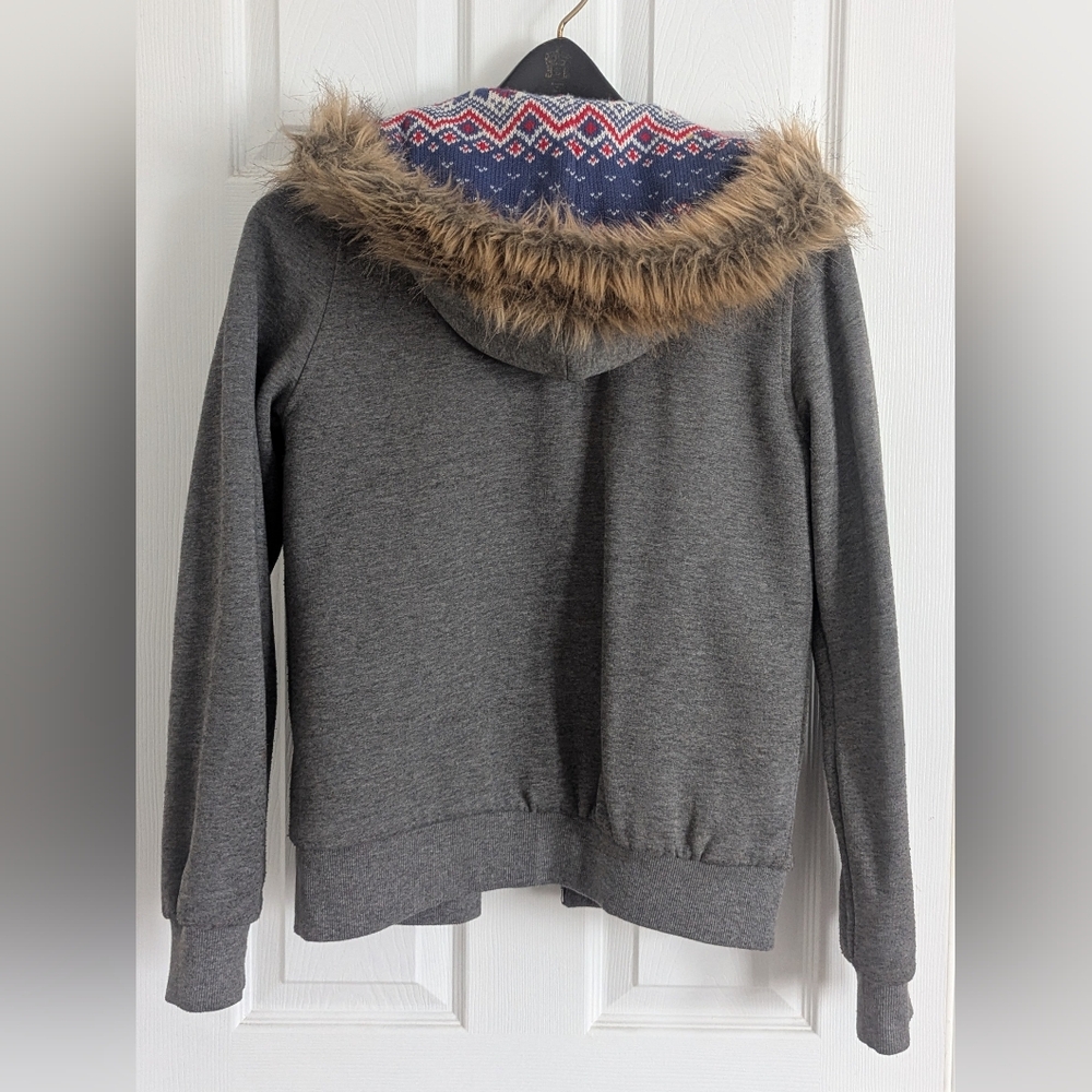 Y2K Vtg Ladies Size 10 Gray Hoodie w/Faux Fur Trim & PomPoms ❄️ Knitted Pattern - Picture 4 of 8